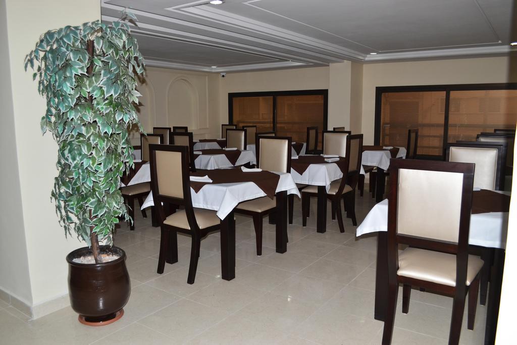 Hotel Al Akhawayn Udžda Exteriér fotografie